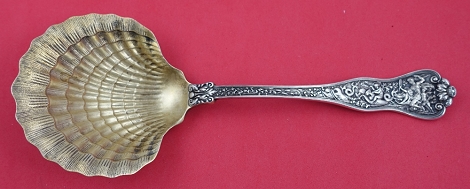 Berry Spoon GW  clam shell  8 3/4